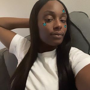 Meet your Posher, Kimberly